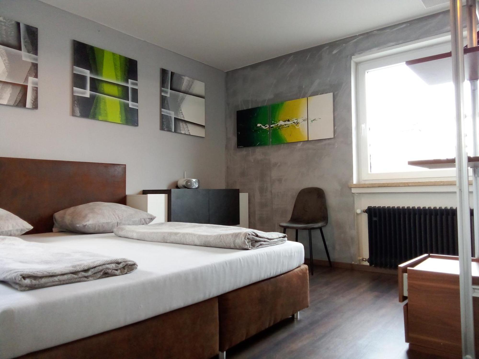 Apartments - Geraeumige 95 Qm Mit Balkon Augsburg Exteriör bild